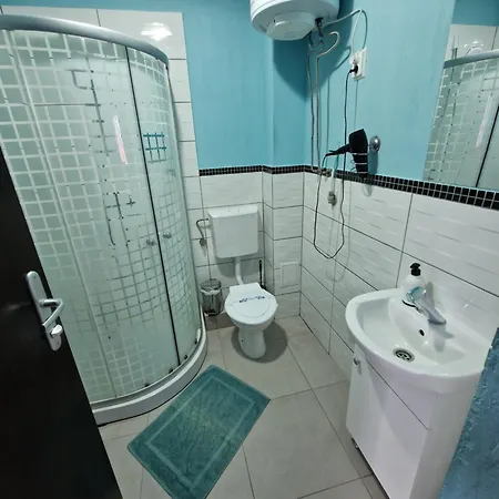 Castle Csanyi Apartment Livezeni  Exterior photo
