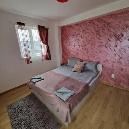 Castle Csanyi Apartment Livezeni  Exterior photo